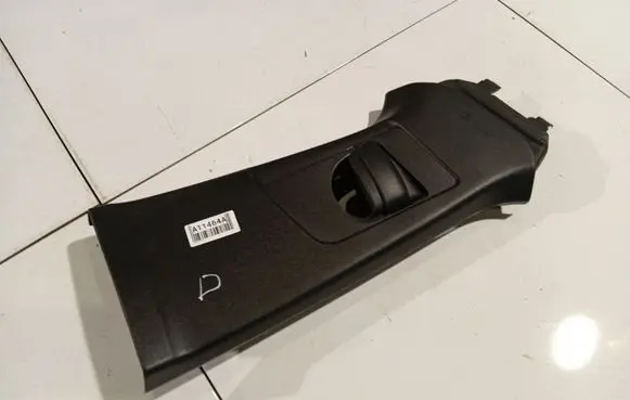 Volvo V40 (B) pillar trim (top) 31307225