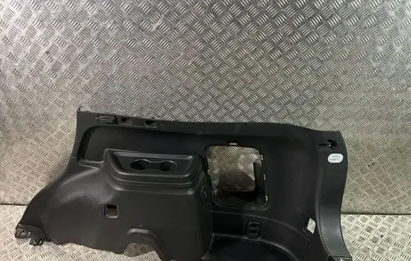 Trunk/boot side trim panel