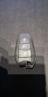 Peugeot 308 Ignition key/card 