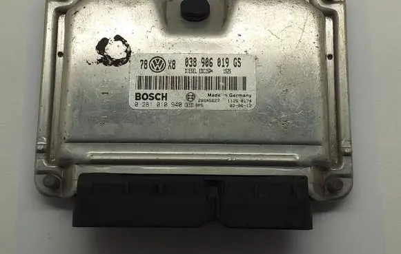 Audi A6 S6 C6 4F Engine control unit/module 0281010940 038906019GS 28SA5627