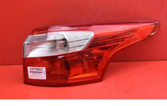 Ford Focus Rear/tail lights BM5113404G