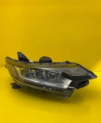 Mitsubishi Outlander Headlight/headlamp 8301C8-64