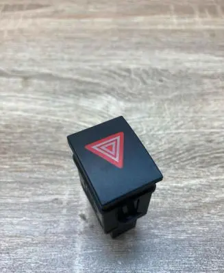 Volkswagen Polo IV 9N3 Hazard light switch 6Q0953235A