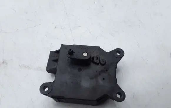 Citroen Berlingo Air flap motor/actuator 030998Z 1000052011