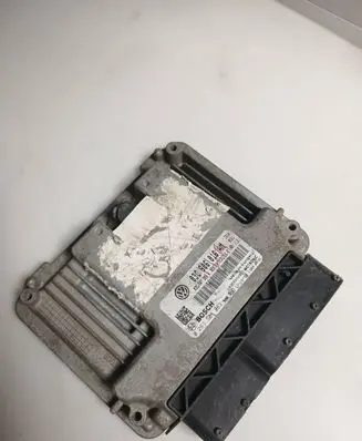 Volkswagen Golf VI Engine control unit/module 03C906016AM 03C907309A 0261S06083