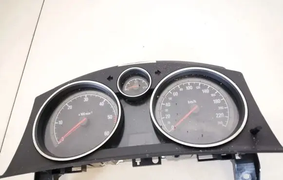 Opel Zafira B Speedometer (instrument cluster) 13225988