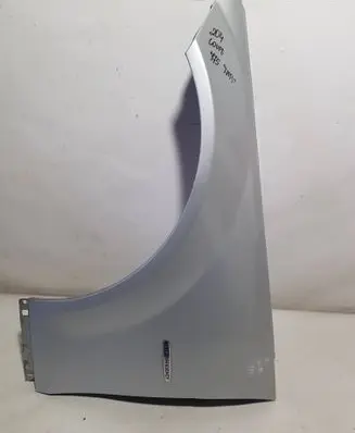 Mercedes-Benz C W204 Fender BLOTNIKKE4