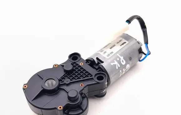 Maserati Quattroporte Seat adjustment motor 404537 080917A 420398