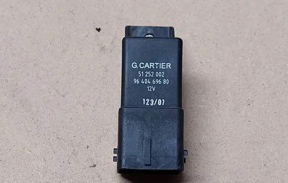 Citroen C4 I Glow plug pre-heat relay 9640469680