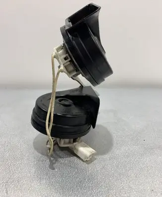 Peugeot 5008 Horn signal 9815870780
