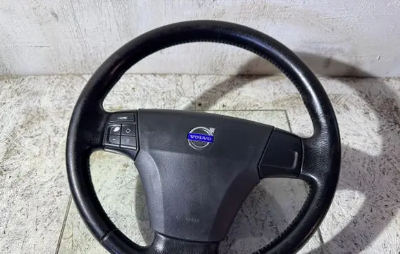 Volvo V50 Steering wheel