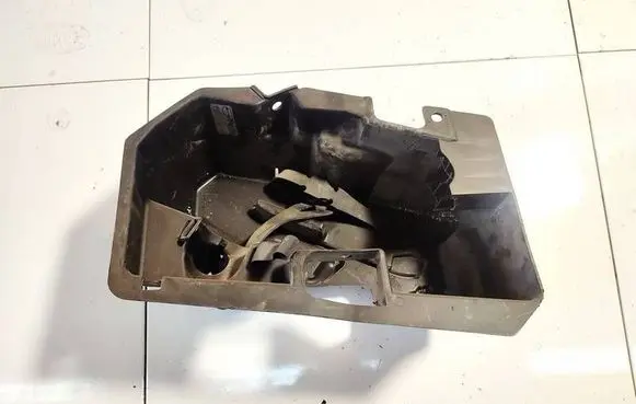 Volkswagen Touran I Spare wheel section trim 1t0012115