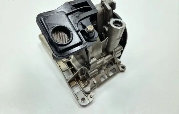 BMW X6 F16 Oil pump 7823009 11417823009 7823206