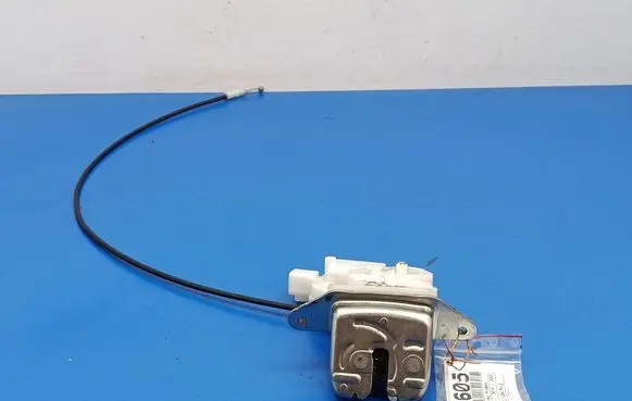 Suzuki Celerio Tailgate/trunk/boot lock/catch/latch