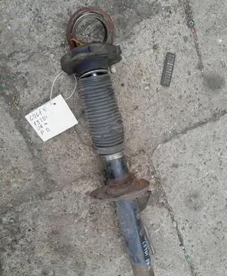 Volkswagen Golf V Front shock absorber/damper