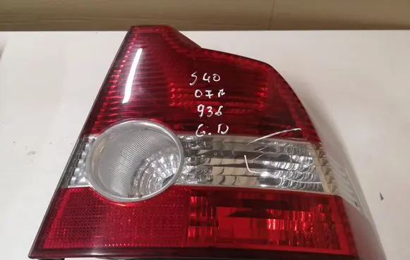 Volvo S40 Rear/tail lights 30698344