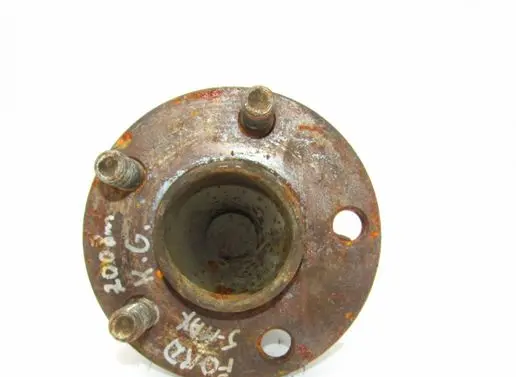 Ford C-MAX I Rear wheel hub