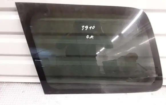 Honda Pilot I Rear side window