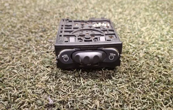 Renault Master III Headlight level height control switch 8200379685