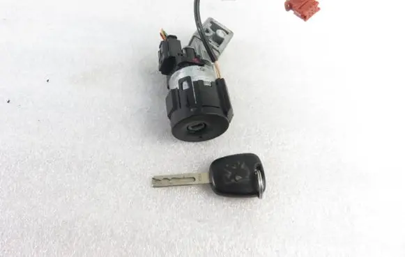 Peugeot 308 Ignition lock 9663123280 36410600