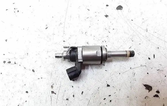 Mazda 3 II Fuel injector PEAR13250