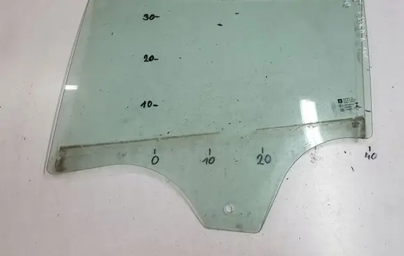 Opel Astra K Rear door window glass