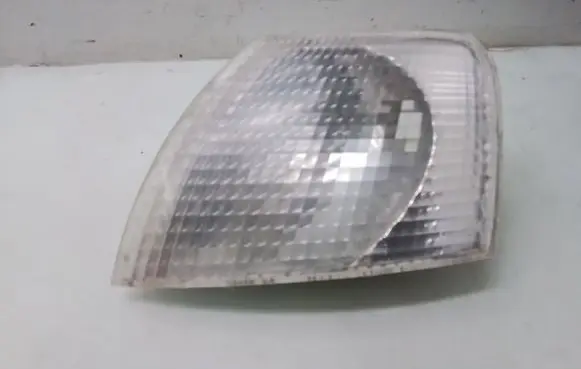 Volkswagen PASSAT B5 Front indicator light