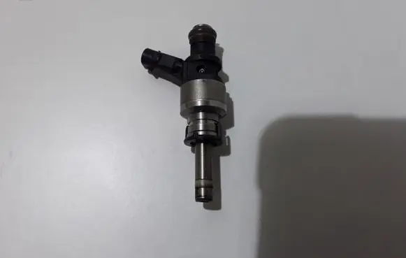 Audi A8 S8 D4 4H Fuel injector 095D1312 SV3290413144926