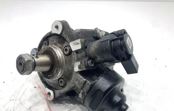 Volkswagen Crafter Fuel injection high pressure pump 0445010533