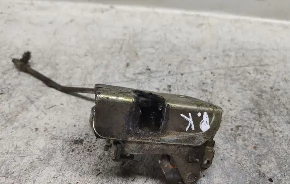 Mitsubishi Pajero Front door lock