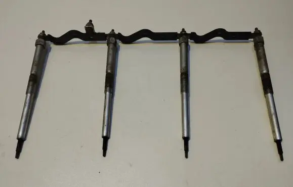 Nissan X-Trail T30 Glow plug 