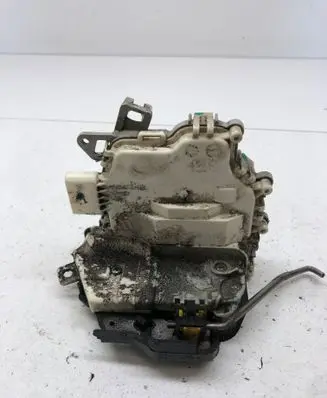 Audi A6 S6 C6 4F Rear door lock 4F0839015J