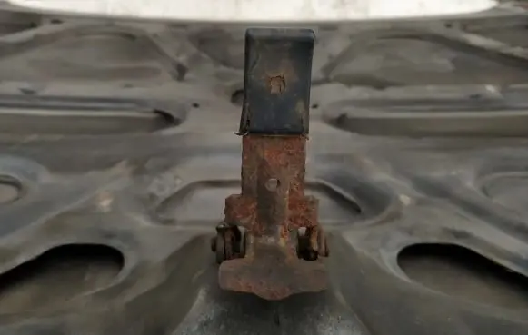Renault Laguna I Engine bonnet (hood) release handle