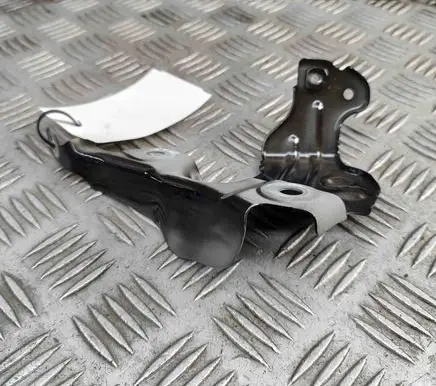 BMW 2 F44 Fender mounting bracket 7450387