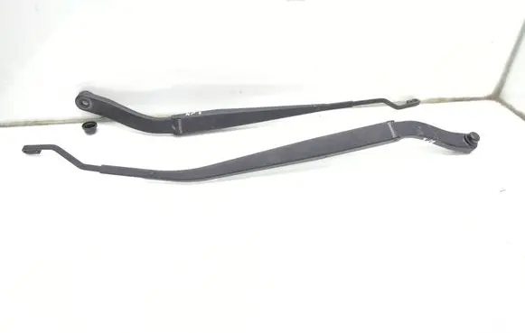 Chevrolet Captiva Front wiper blade arm 