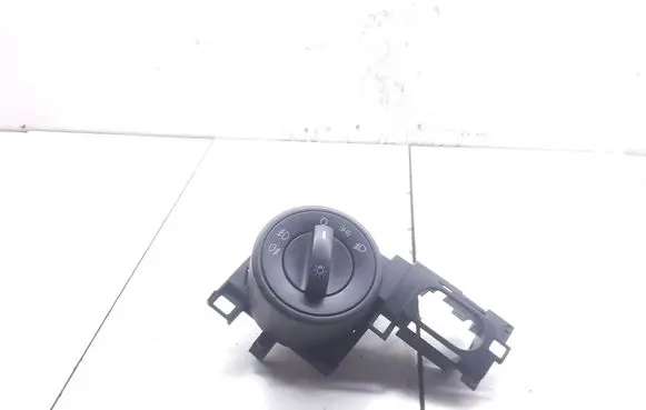 Volkswagen Touareg I Light switch 7L6858903T