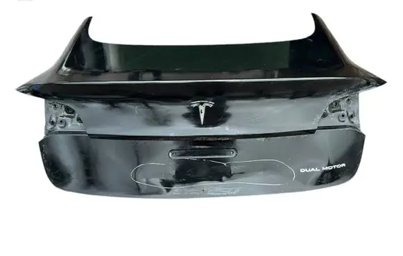 Tesla Model 3 Tailgate/trunk/boot lid