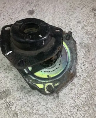 Nissan Primera Front upper strut mount 