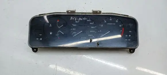 Nissan Primera Speedometer (instrument cluster) 83N00