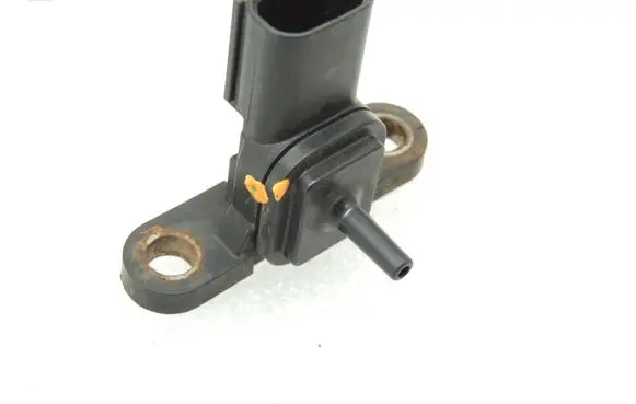 Toyota Yaris XP210 Air pressure sensor