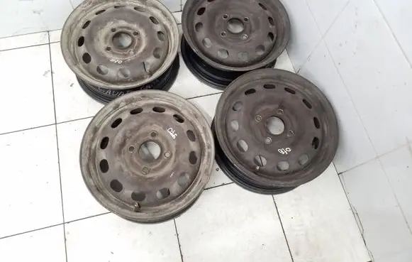 Ford Mondeo MK II R14 steel rim CDW279325304
