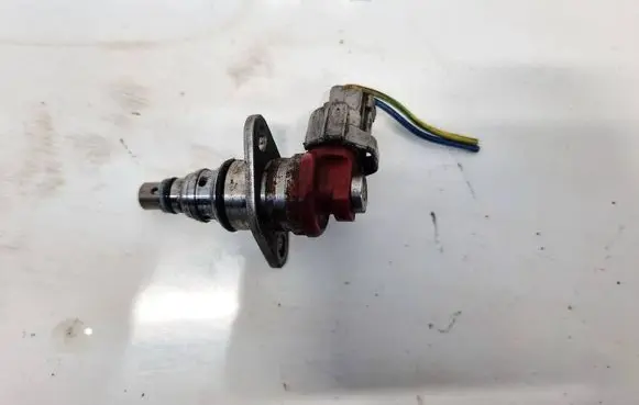 Nissan X-Trail T30 Fuel pressure sensor 
