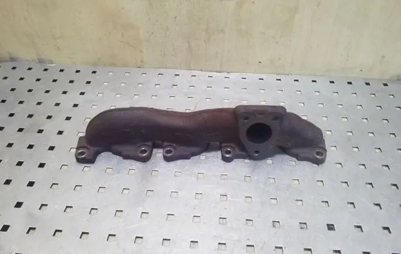 Opel Zafira C Exhaust manifold 55565985