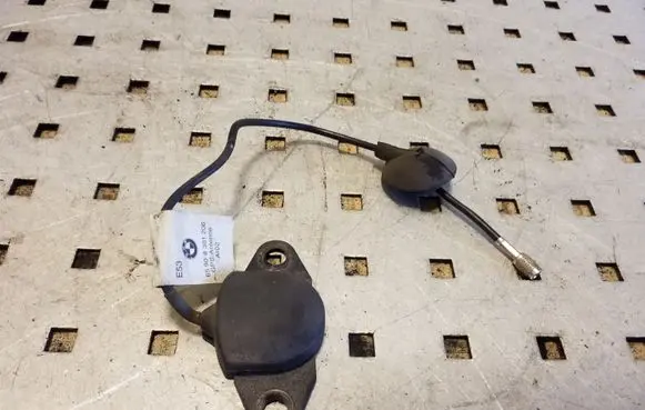 BMW X5 E53 Aerial GPS antenna 65908381206
