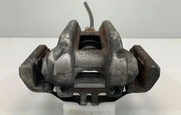 BMW 4 F32 F33 Rear brake caliper 6850858