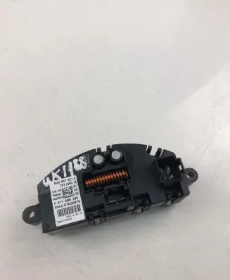 Skoda Superb B8 (3V) Heater blower motor/fan resistor 5Q0907521E