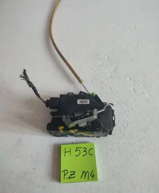Audi A6 S6 C5 4B Rear door lock 4B0839015G
