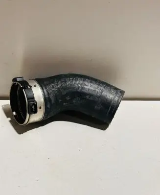 Volvo XC60 Intercooler hose/pipe 31657738