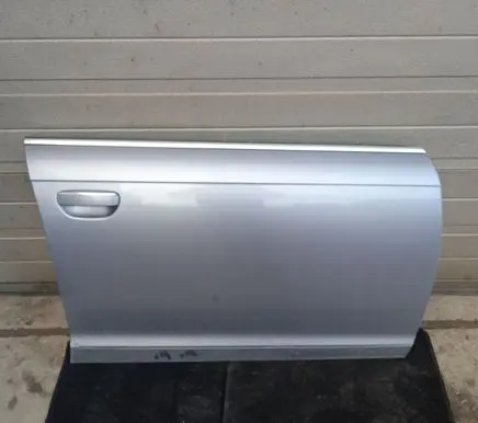 Audi A6 S6 C6 4F Front door