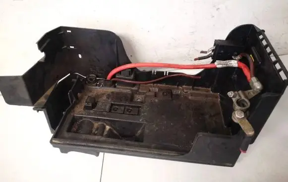 Opel Vectra C Battery box tray 24413805 0086022